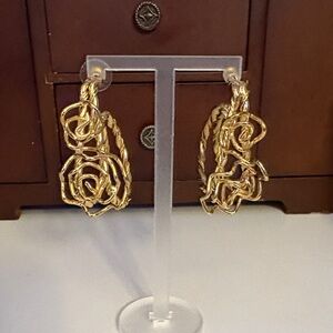 Elegant Gold Rose Earrings